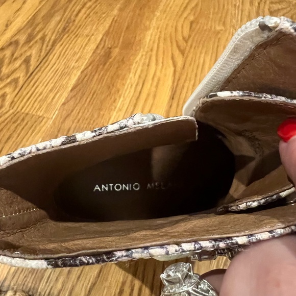 Antonio Melani Embellished Ankle Boots 6.5 Bling Strap  Zip Lug Sole  NEW - Picture 4 of 5